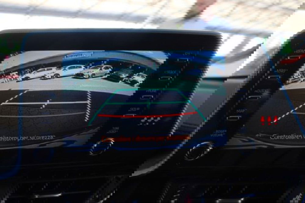 Toyota Toyota C-HR usata a Roma (18)