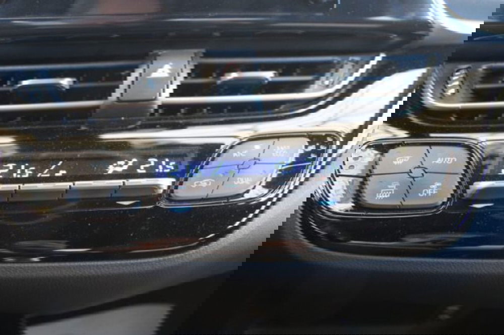 Toyota Toyota C-HR usata a Roma (19)