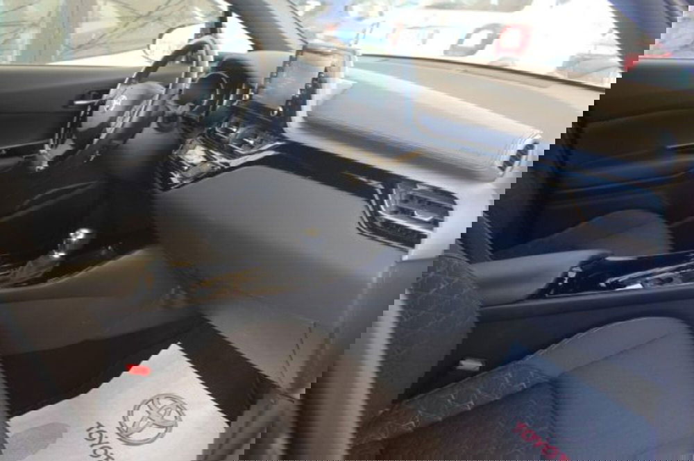 Toyota Toyota C-HR usata a Roma (6)