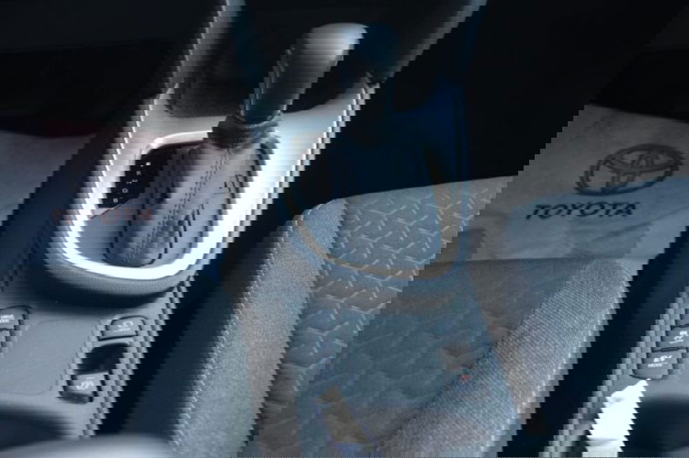 Toyota Yaris Cross usata a Roma (15)