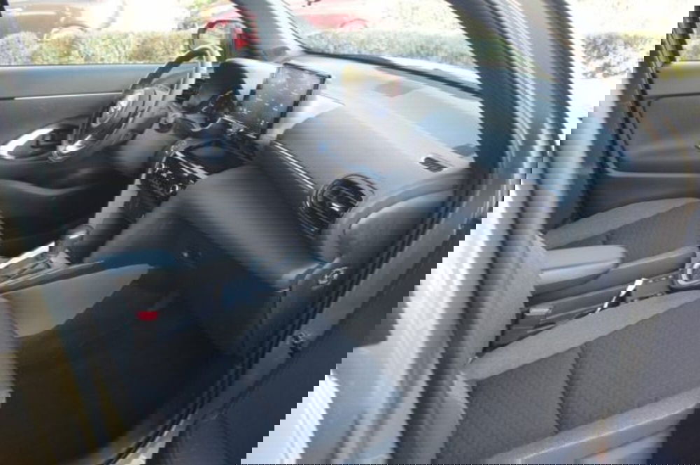 Toyota Yaris Cross usata a Roma (6)