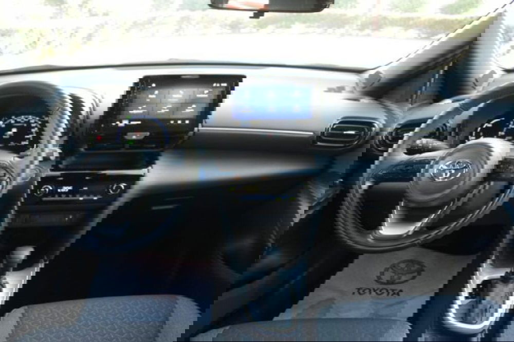 Toyota Yaris Cross usata a Roma (9)