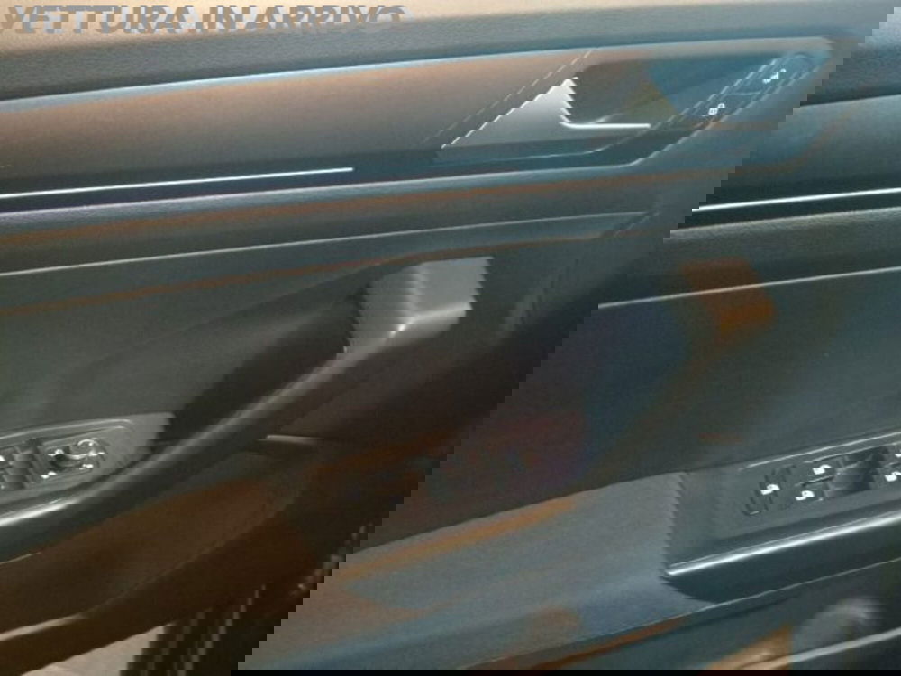 Volkswagen T-Roc usata a Modena (11)