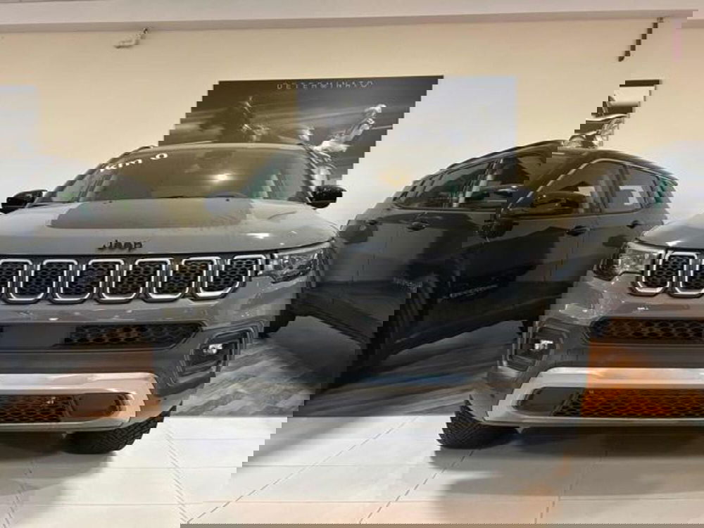 Jeep Compass nuova a Vercelli (2)