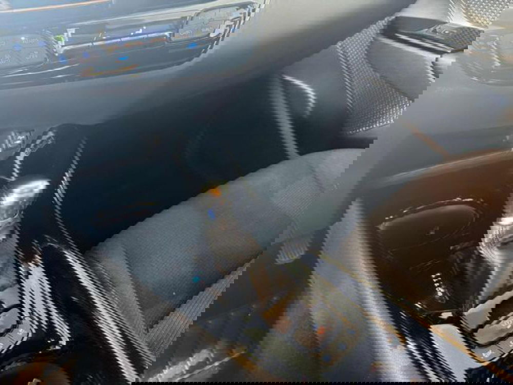 Toyota Toyota C-HR usata a Sassari (17)