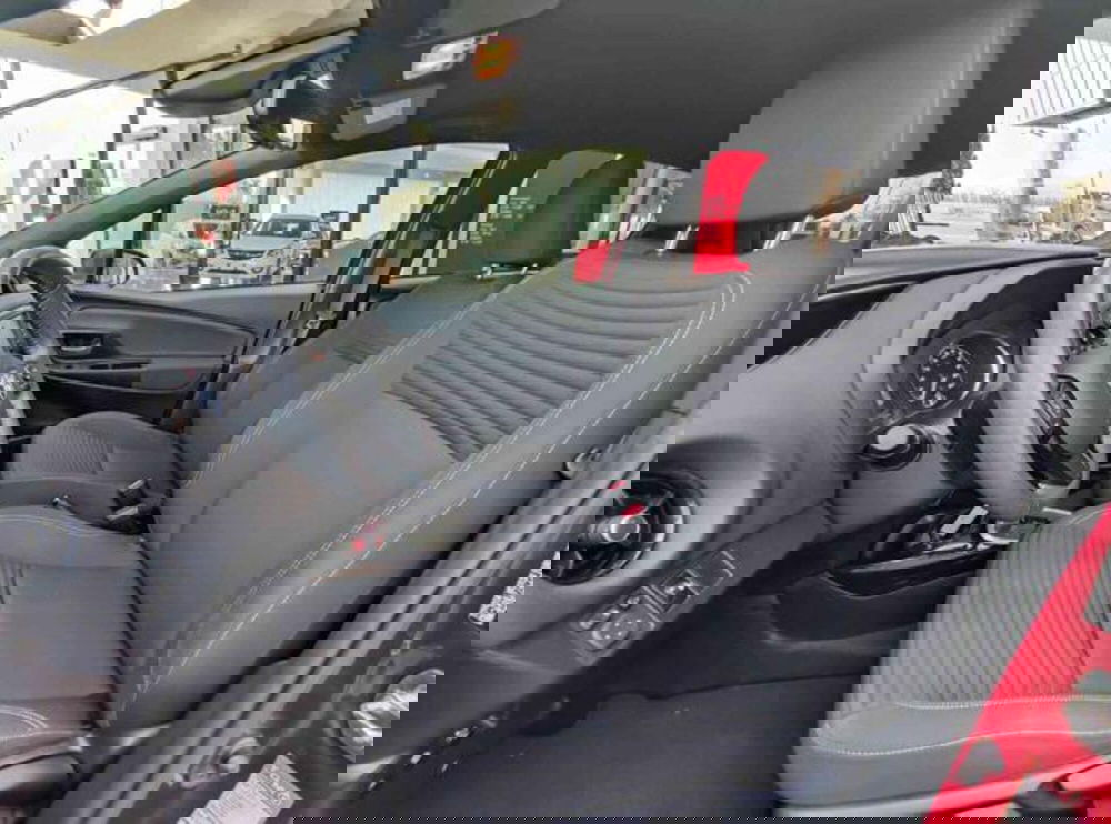 Toyota Yaris Cross usata a Sassari (9)