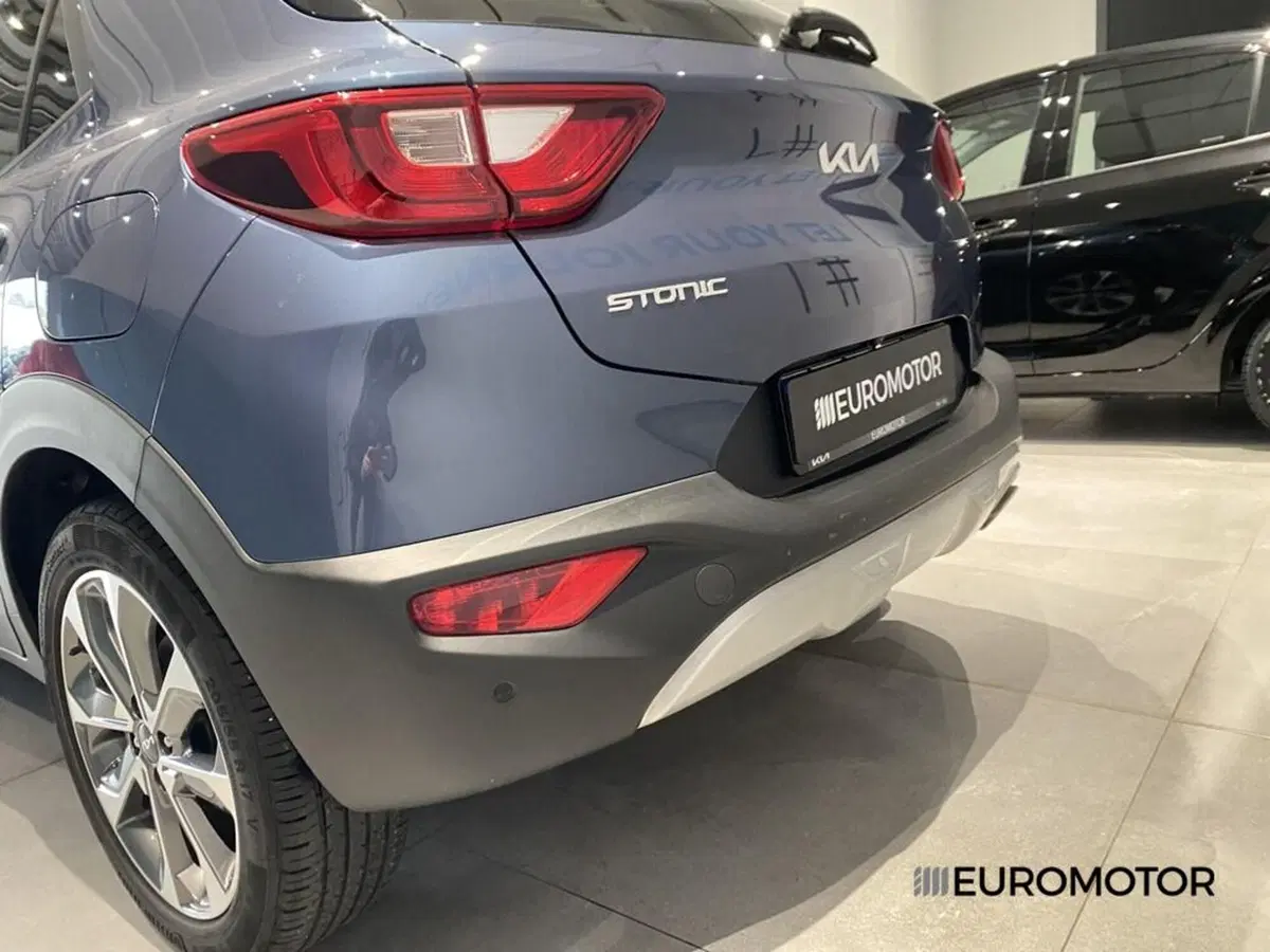 Kia Stonic usata a Bari (11)