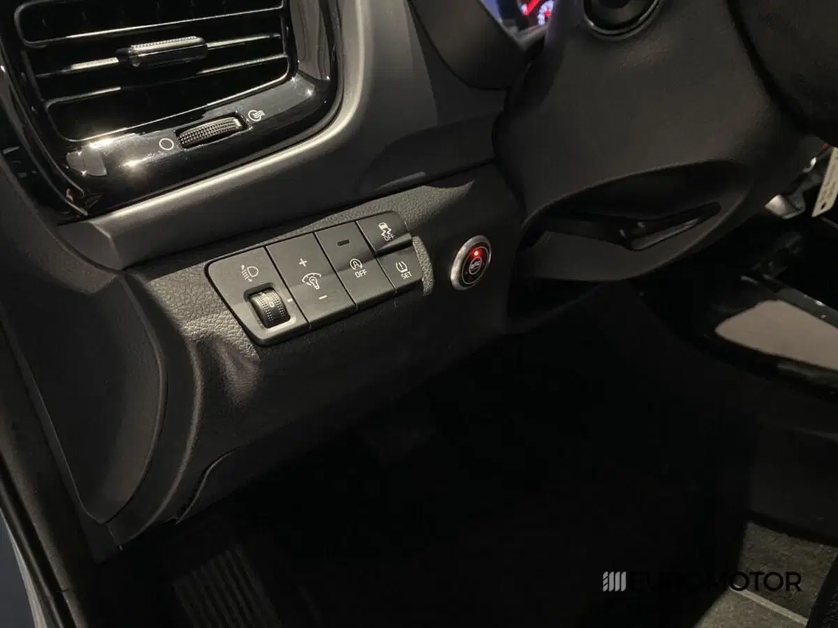 Kia Stonic usata a Bari (14)