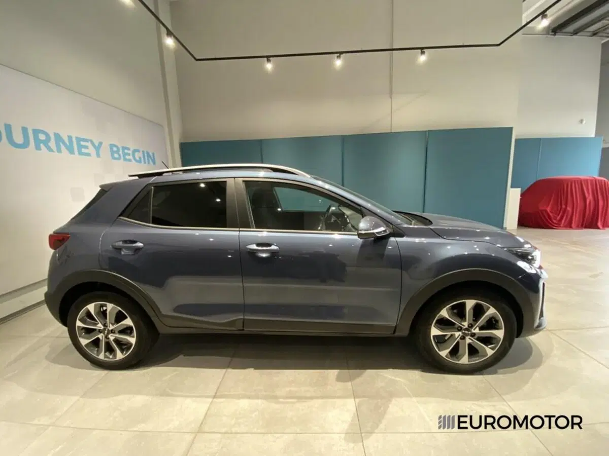 Kia Stonic usata a Bari (7)