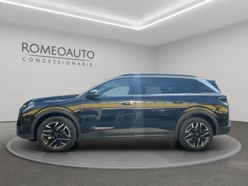 Peugeot 5008 nuova a Perugia (2)