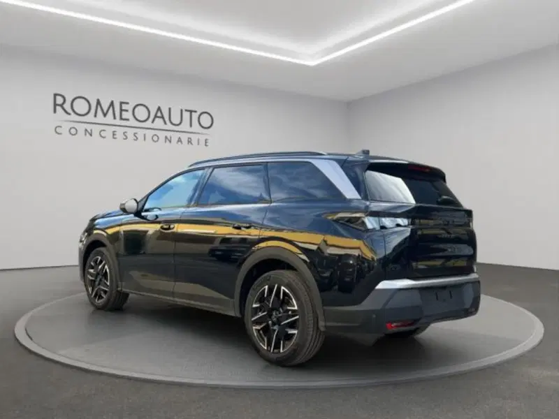 Peugeot 5008 nuova a Perugia (3)