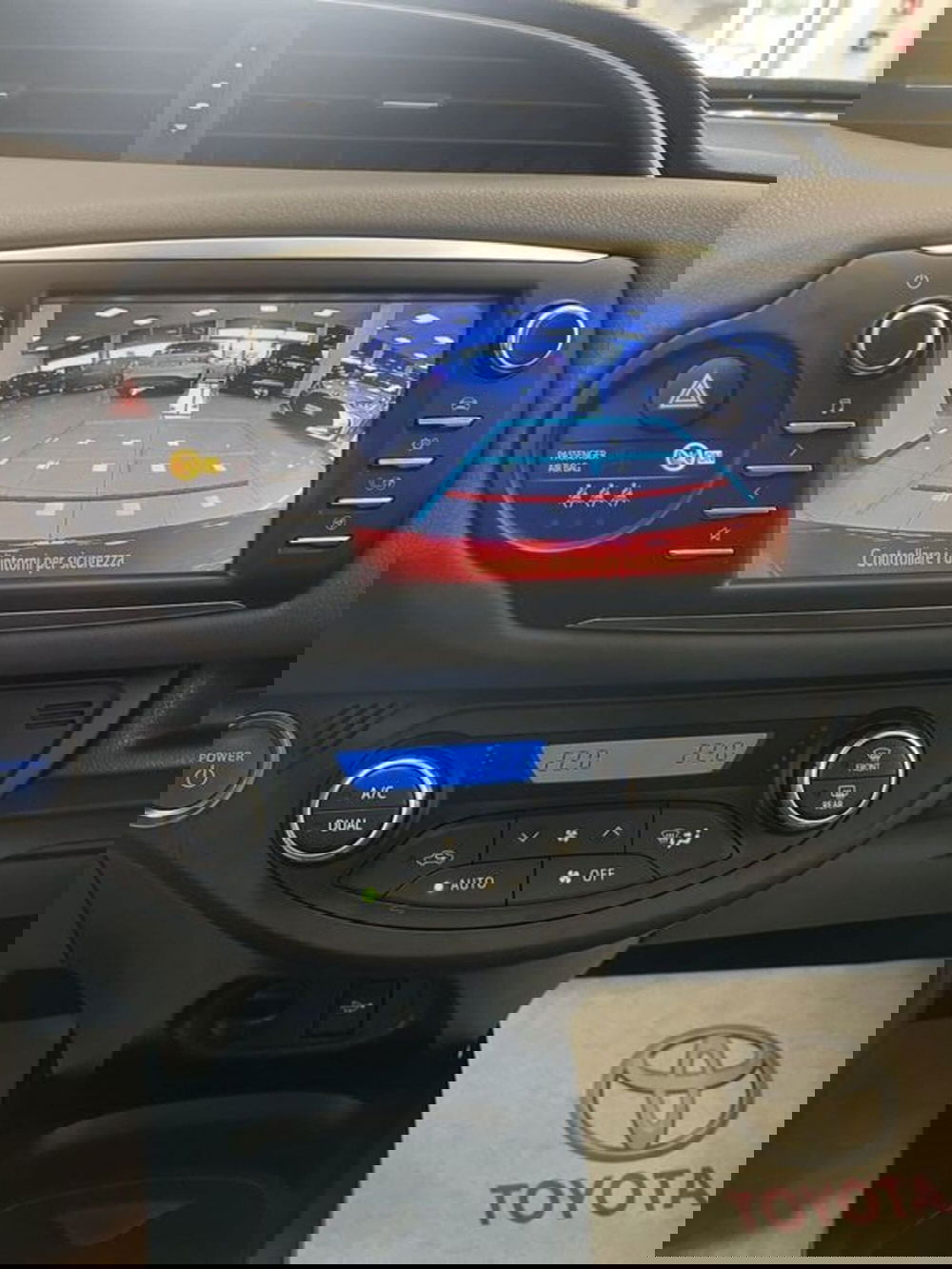 Toyota Yaris usata a Prato (13)