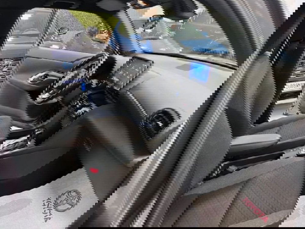 Toyota Yaris Cross usata a Prato (8)