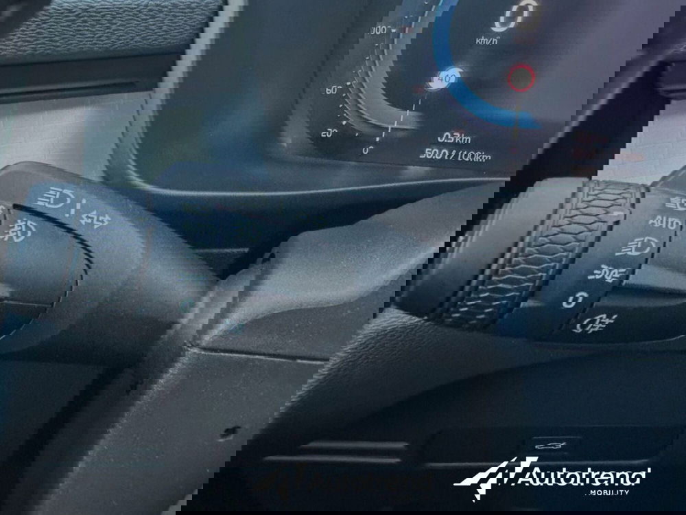 Volvo XC40 usata a Bari (10)