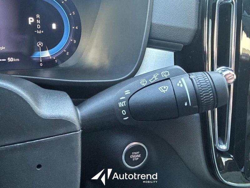 Volvo XC40 usata a Bari (11)