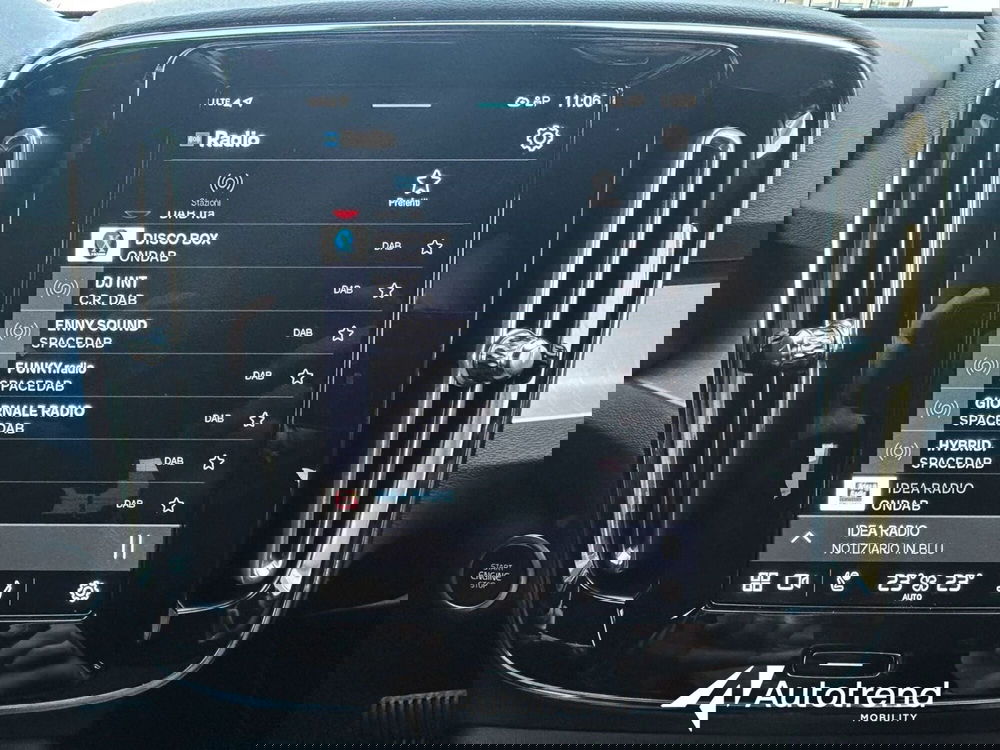 Volvo XC40 usata a Bari (17)