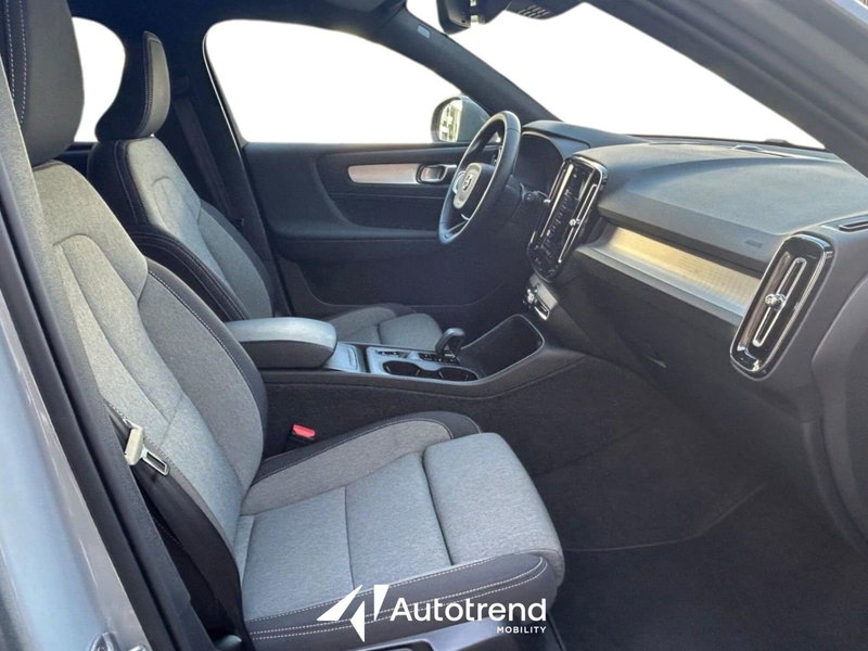 Volvo XC40 usata a Bari (7)