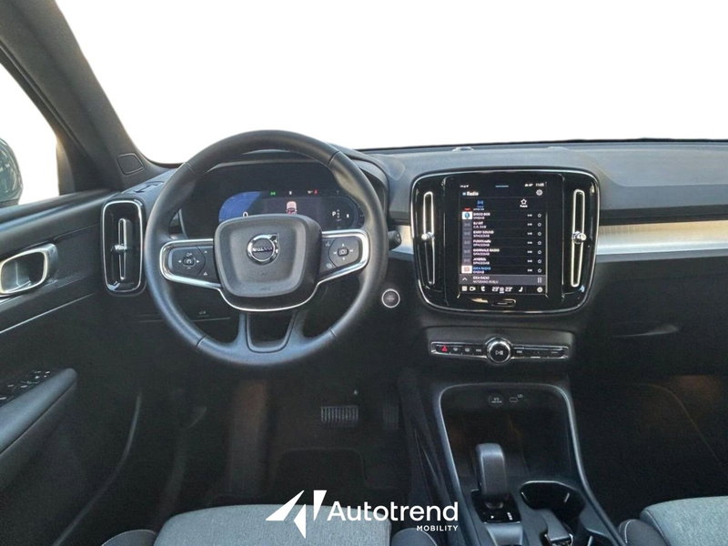 Volvo XC40 usata a Bari (8)