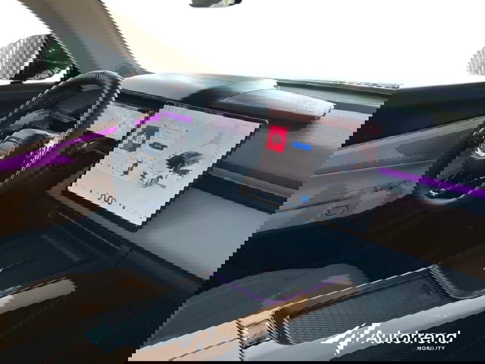 Lynk & Co 08 usata a Bari (10)