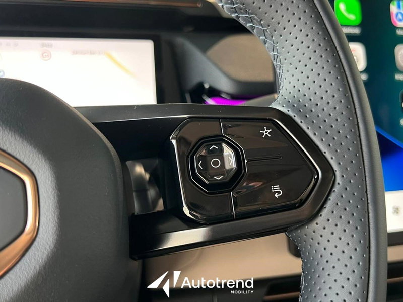 Lynk & Co 08 usata a Bari (15)