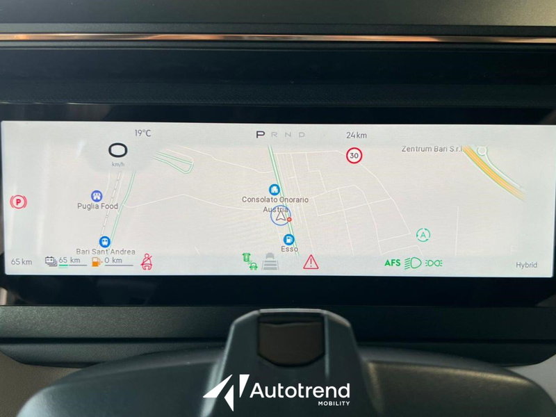 Lynk & Co 08 usata a Bari (16)