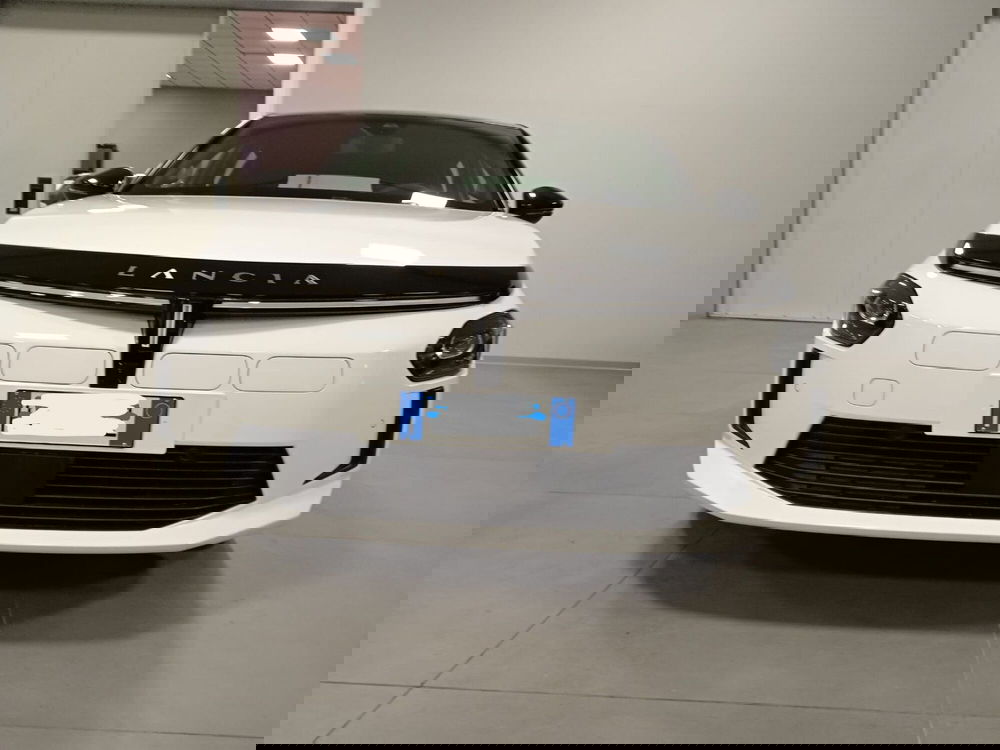 Lancia Ypsilon nuova a Alessandria (2)