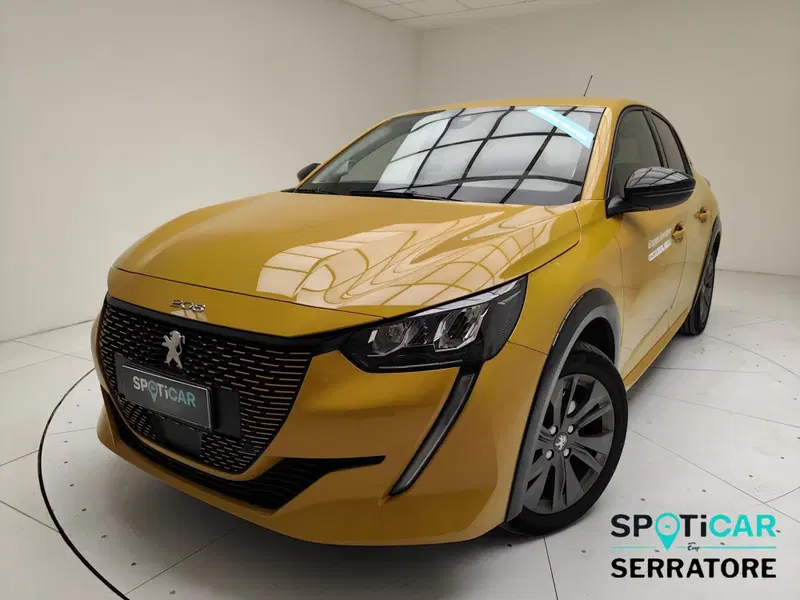 Peugeot 208 usata a Como