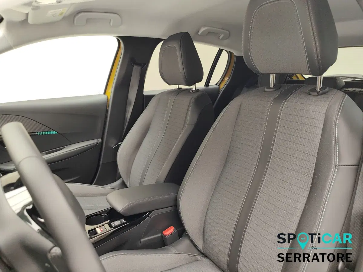 Peugeot 208 usata a Como (13)