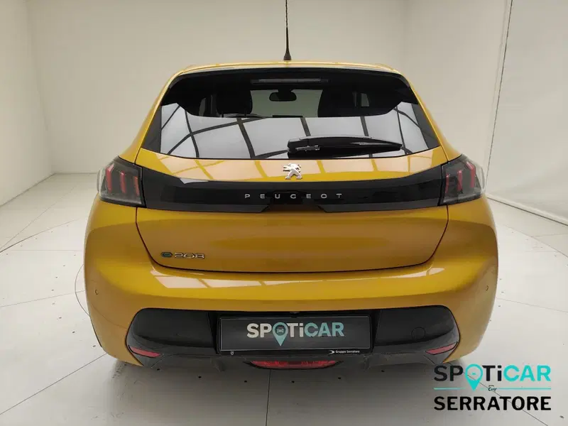 Peugeot 208 usata a Como (6)