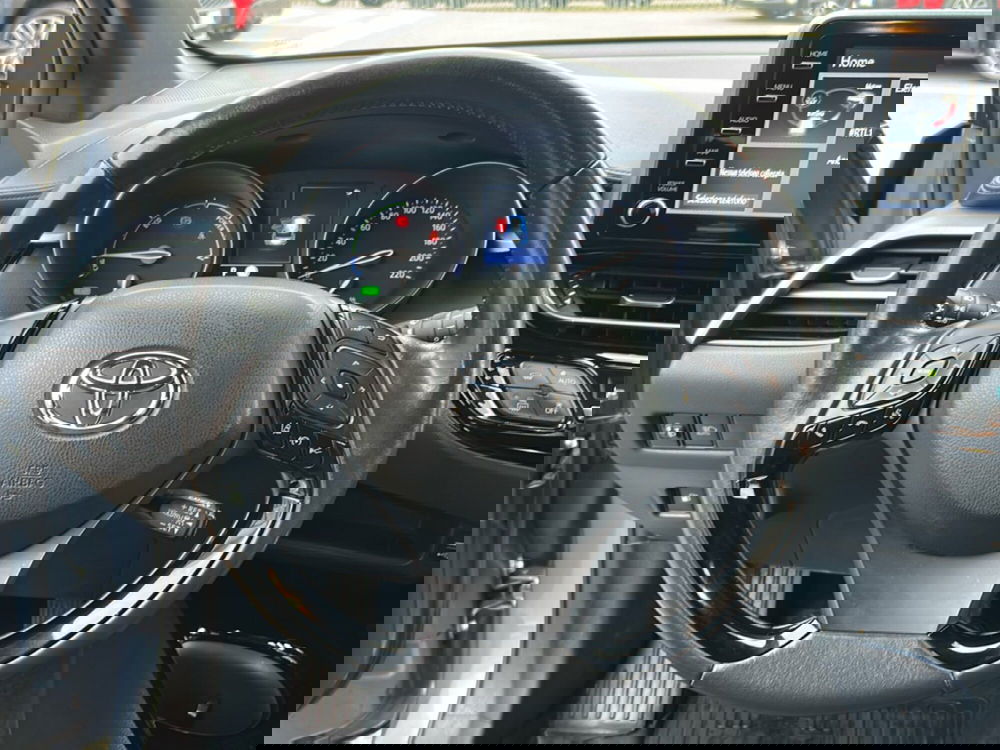 Toyota Toyota C-HR usata a Piacenza (14)