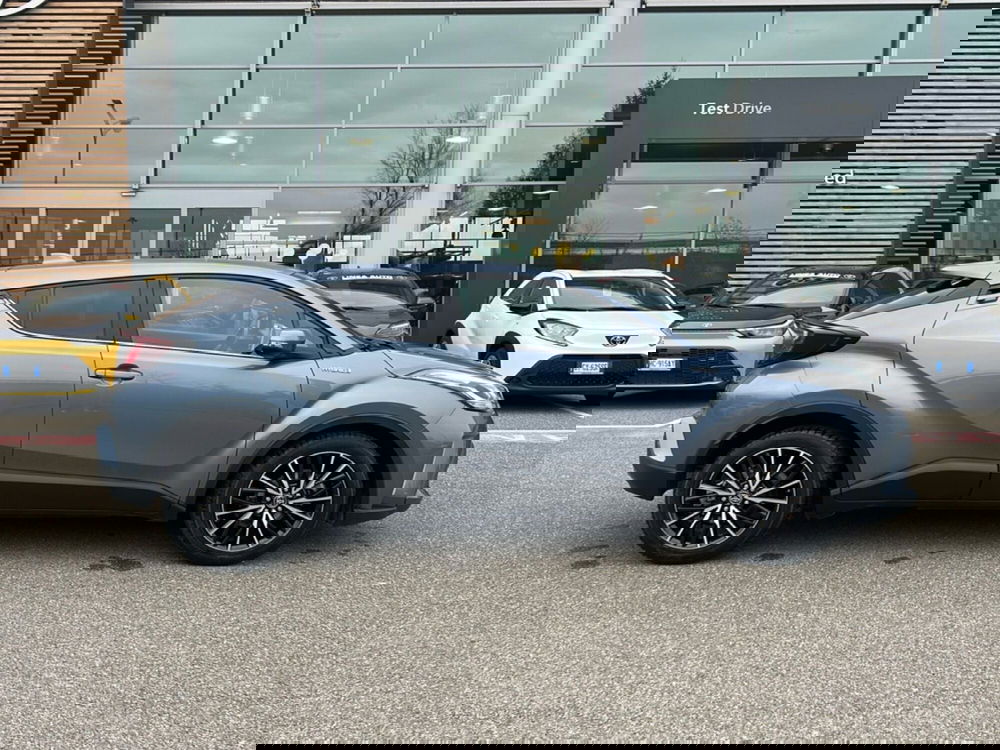 Toyota Toyota C-HR usata a Piacenza (8)