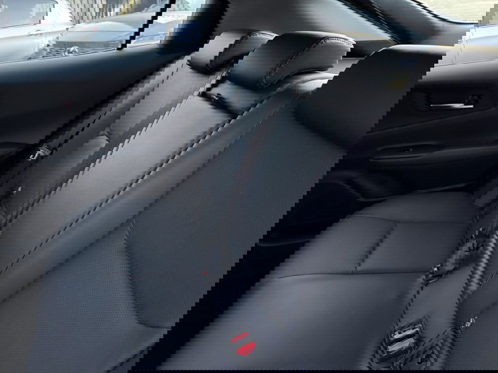 Toyota Prius nuova a Como (6)