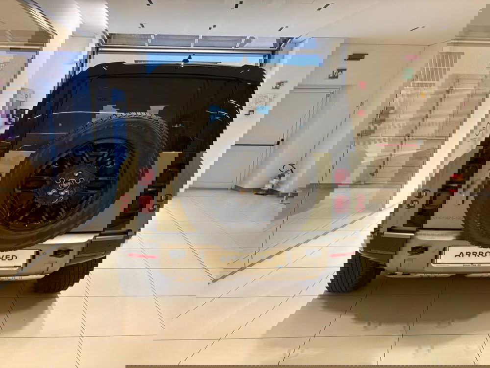 Land Rover Defender usata a Torino (11)