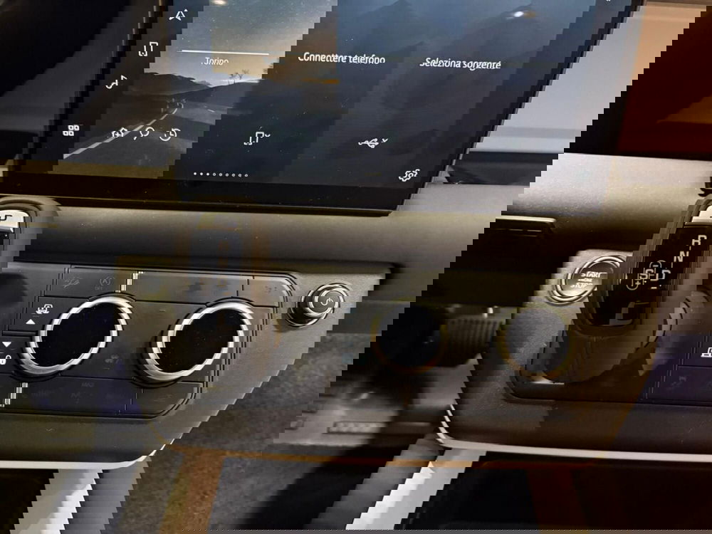 Land Rover Defender usata a Torino (6)