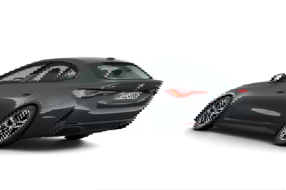 BMW i4 nuova a Torino (3)