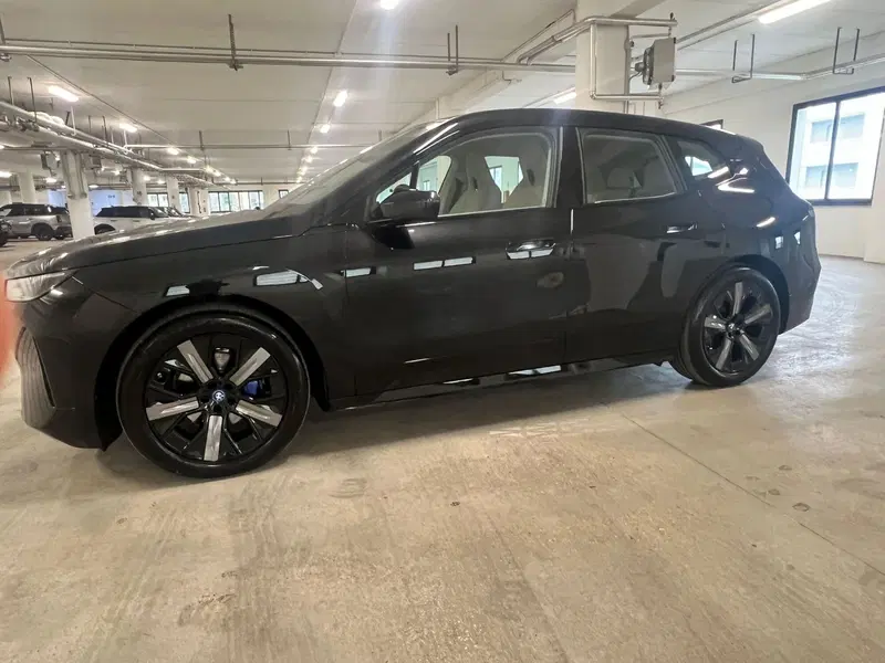 BMW iX usata a Torino