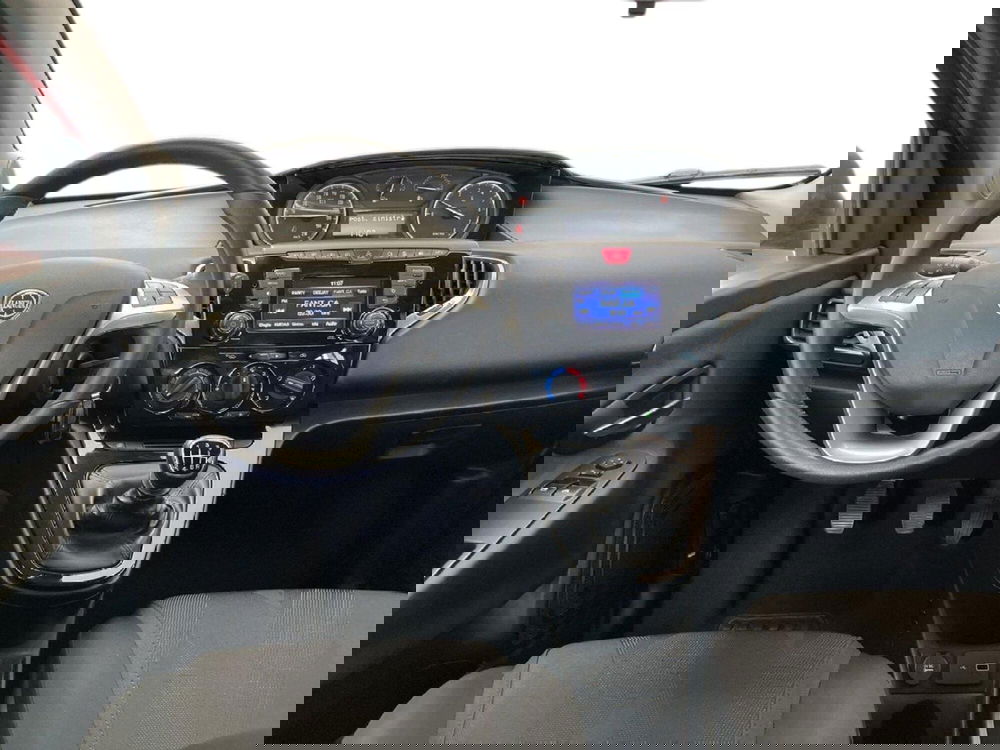 Lancia Ypsilon usata a Torino (11)