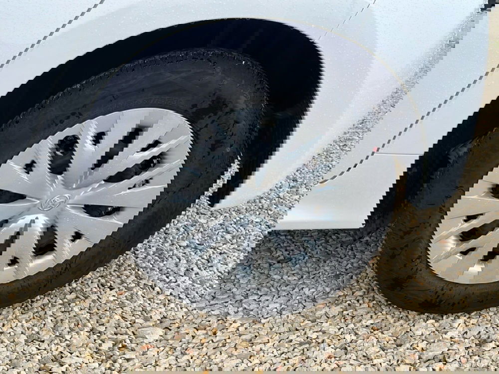 Toyota Yaris usata a Catania (6)