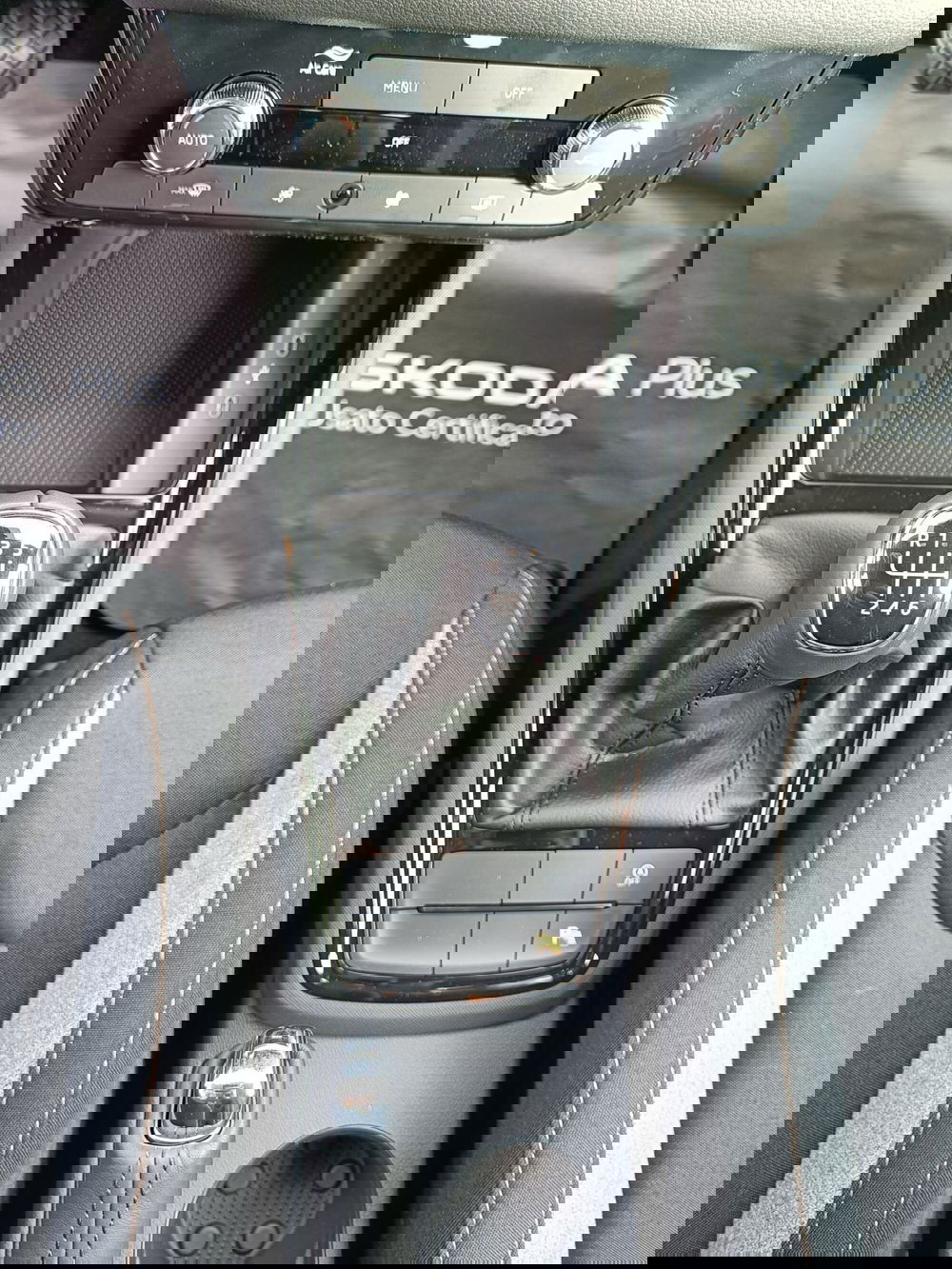 Skoda Kamiq nuova a Prato (11)