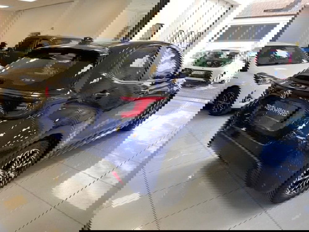 Toyota Yaris usata a Prato (4)