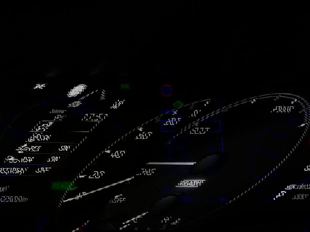 Toyota Yaris usata a Milano (12)