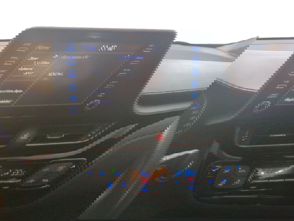 Toyota Toyota C-HR usata a Milano (11)