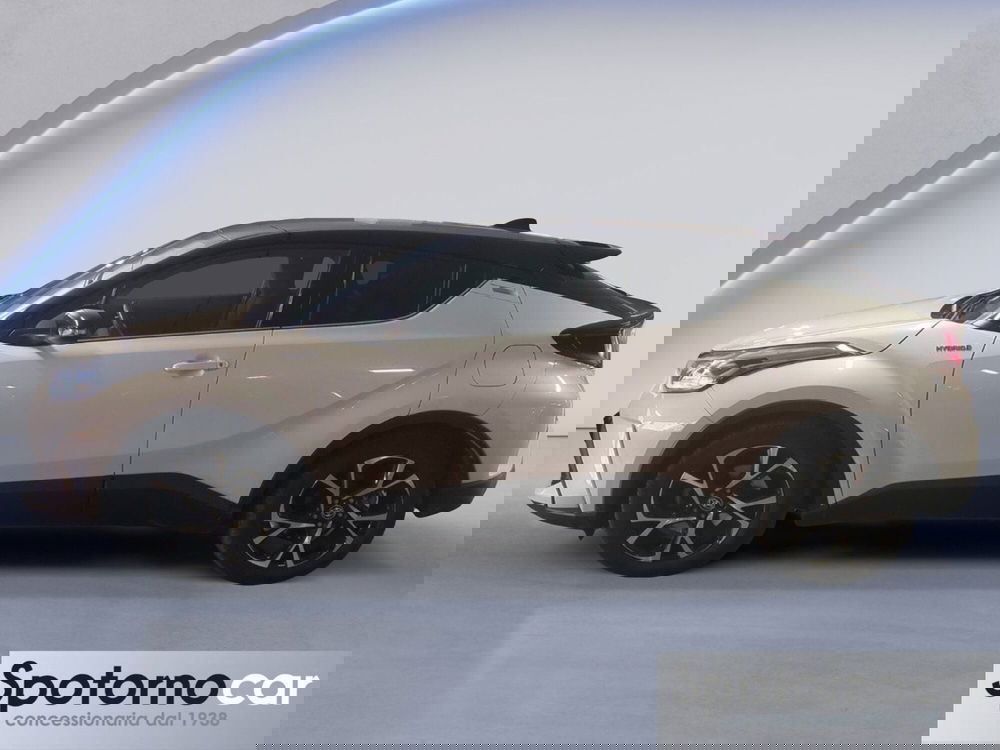 Toyota Toyota C-HR usata a Milano (3)
