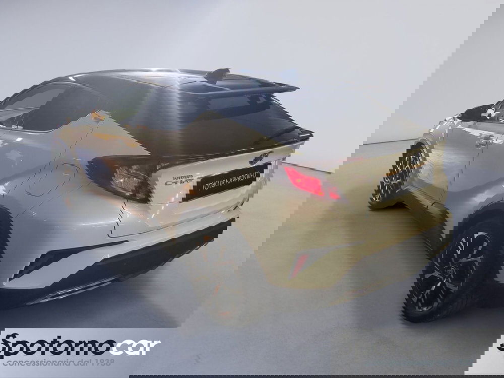 Toyota Toyota C-HR usata a Milano (4)