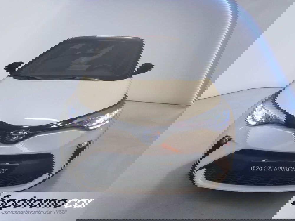Toyota Toyota C-HR usata a Milano (6)