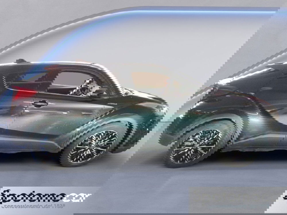 Toyota Toyota C-HR usata a Milano (6)