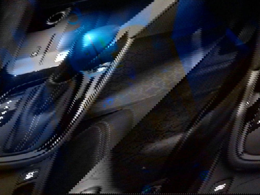 Toyota Yaris Cross usata a Milano (17)