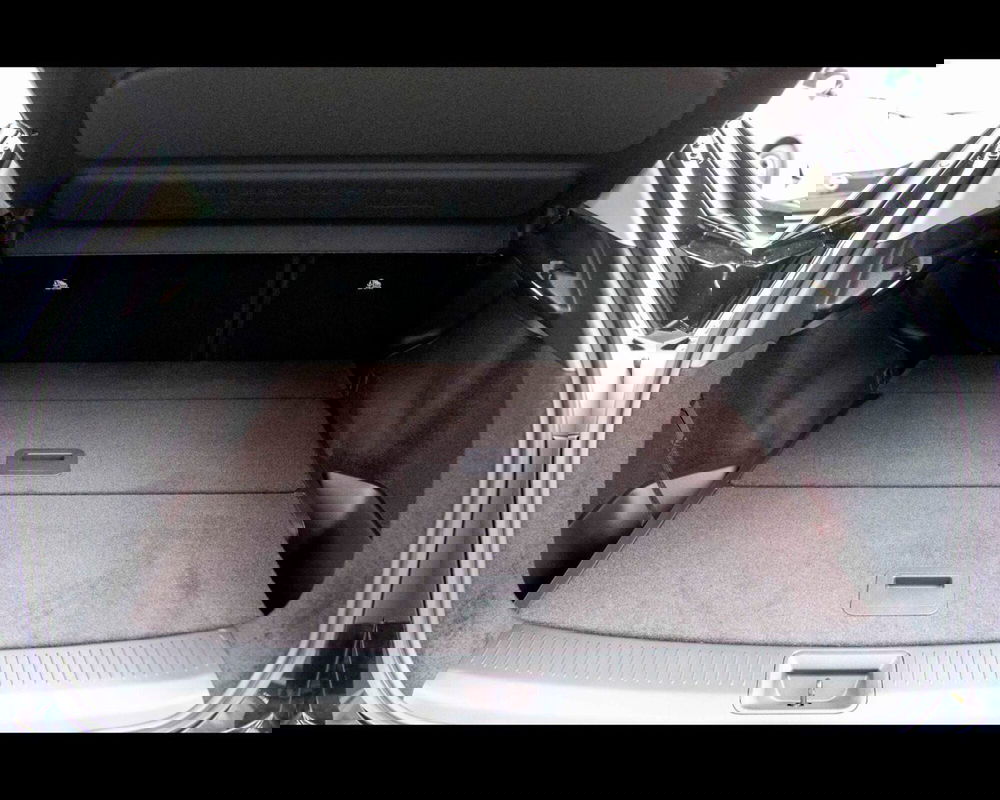 Nissan Ariya nuova a Treviso (9)