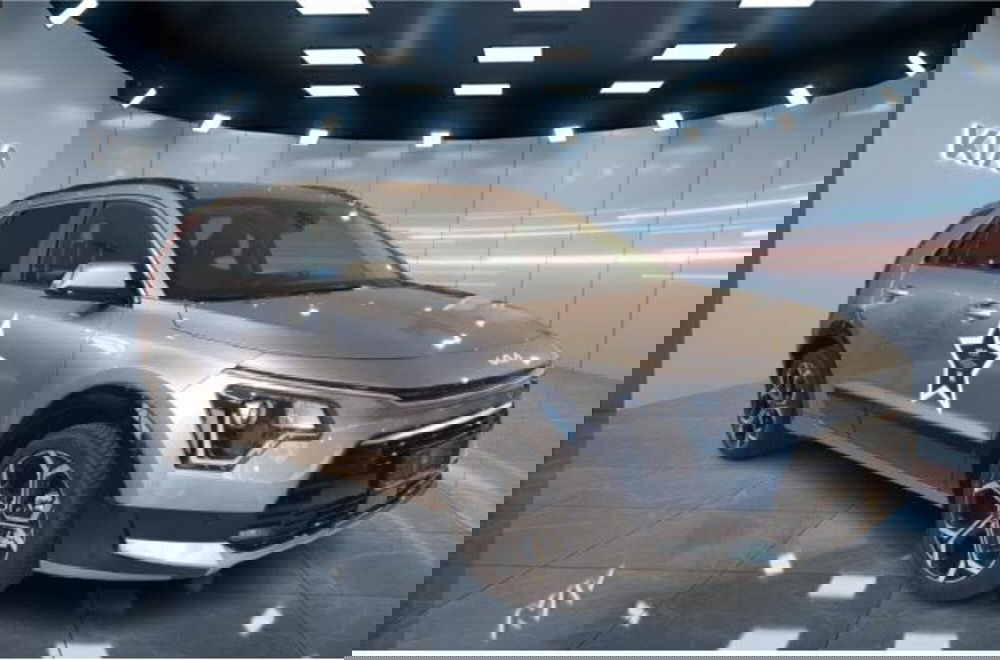Kia Niro nuova a Napoli (2)