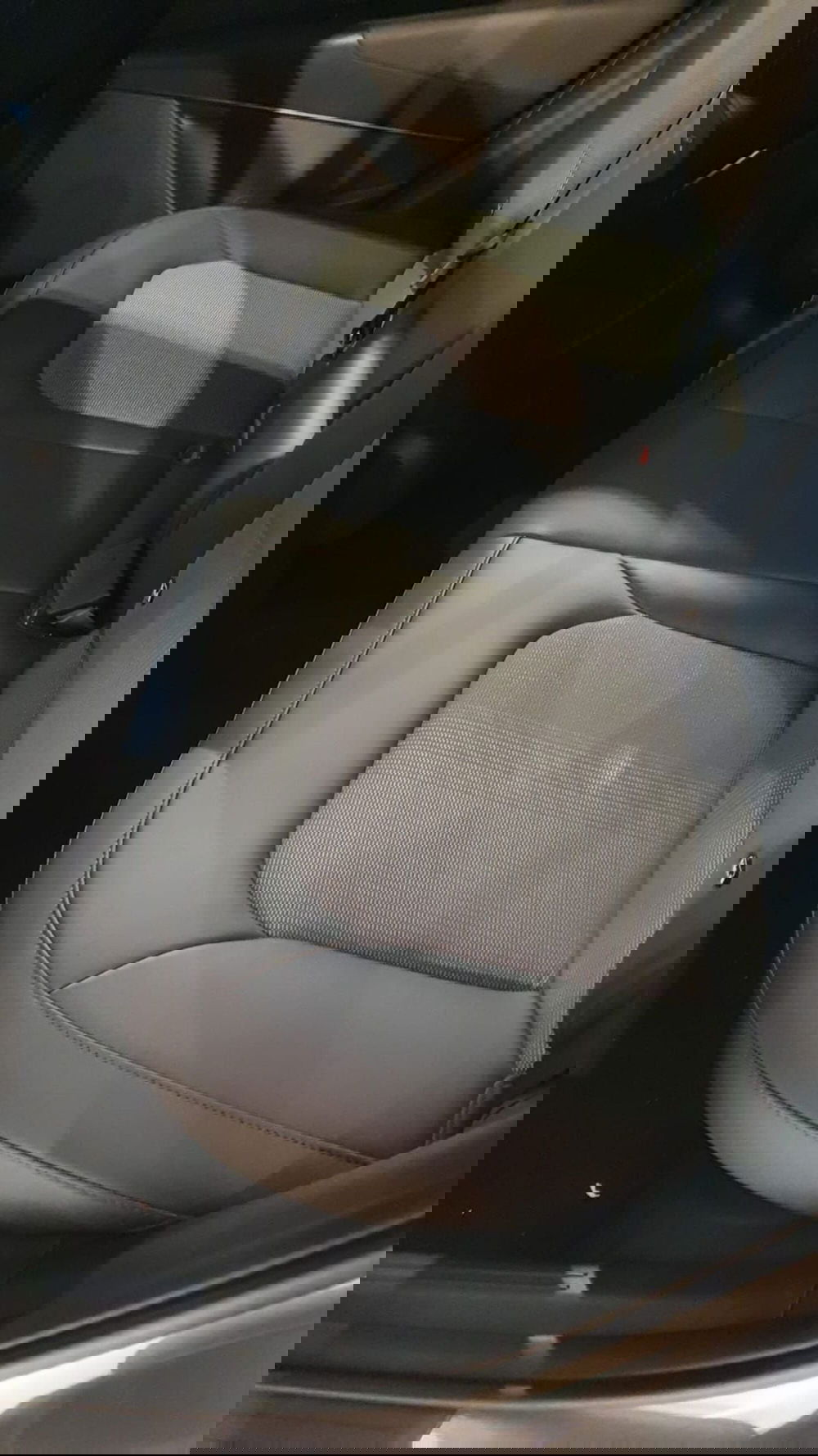 Kia Niro nuova a Napoli (8)